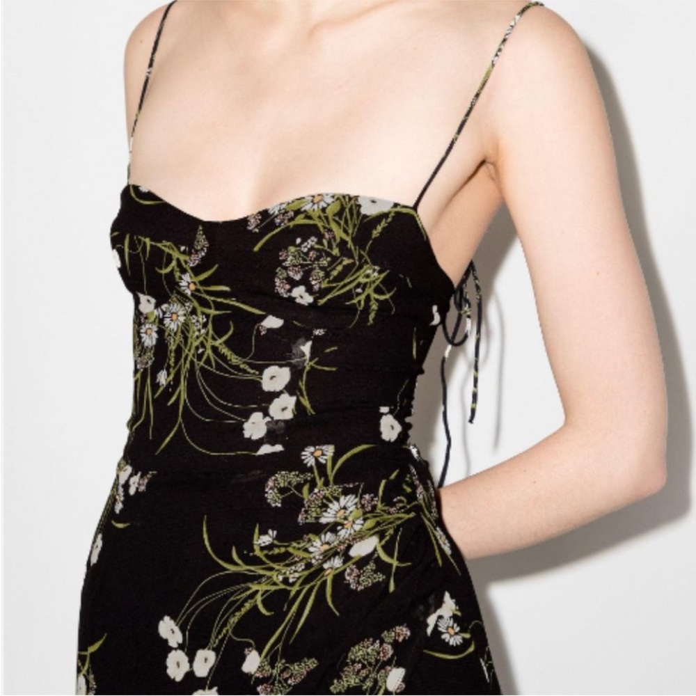 NWOT Reformation Kourtney Dress in Black Veuve Floral - Picture 9 of 10